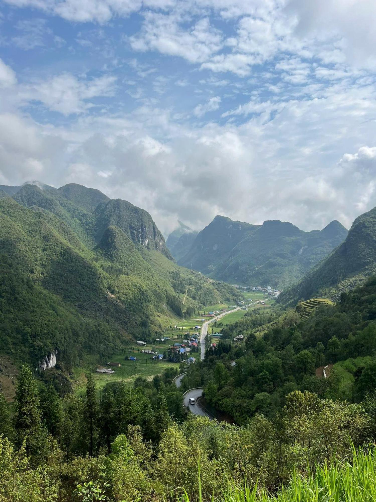 Thuy Anh Hotel Ha Giang Esterno foto