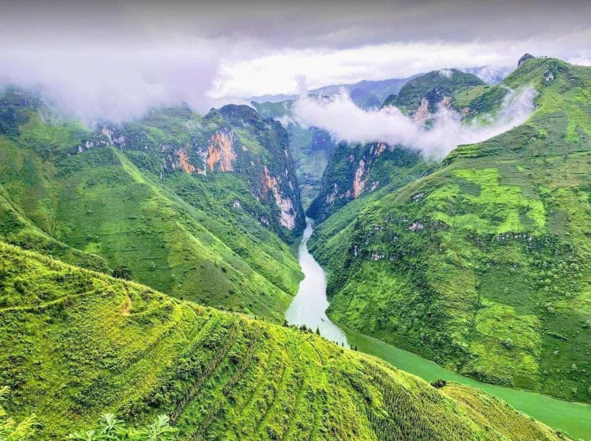 Thuy Anh Hotel Ha Giang Esterno foto