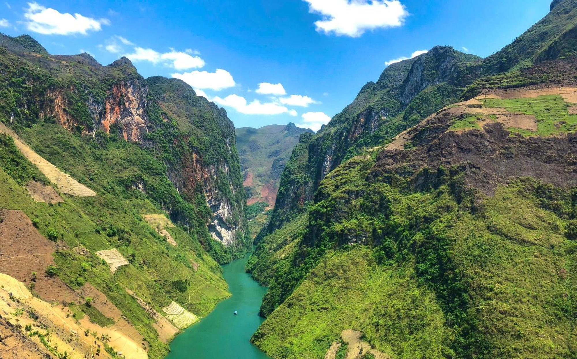 Thuy Anh Hotel Ha Giang Esterno foto