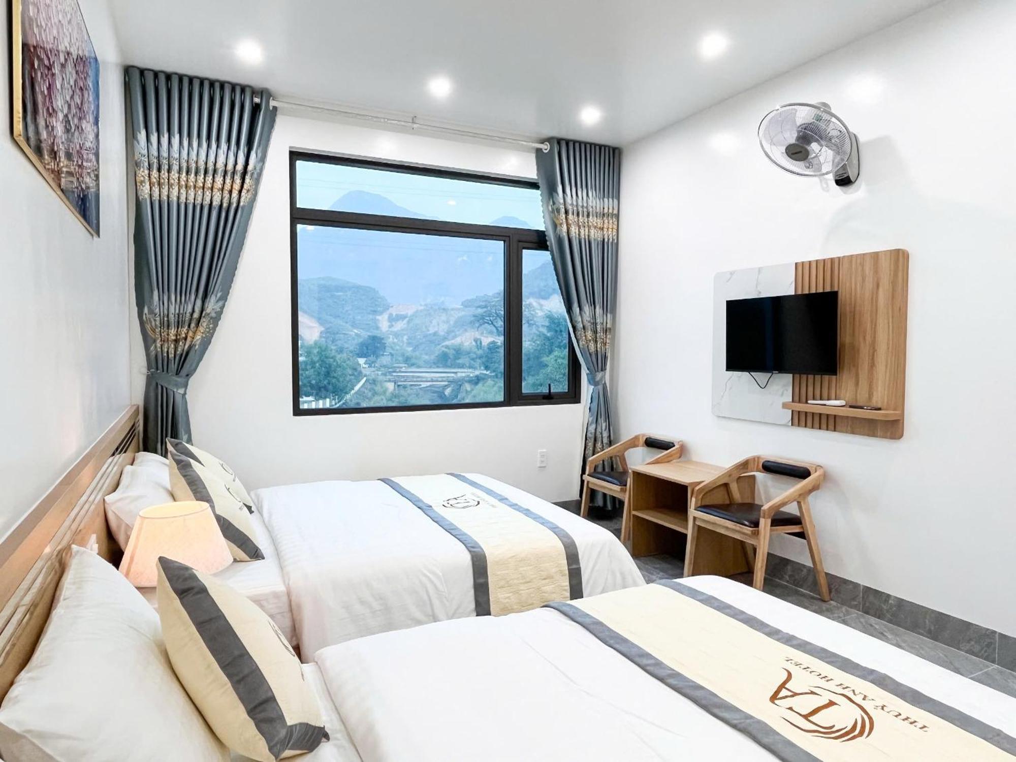 Thuy Anh Hotel Ha Giang Esterno foto