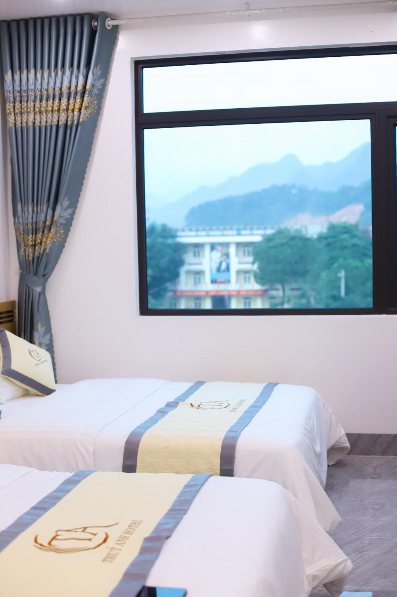 Thuy Anh Hotel Ha Giang Esterno foto