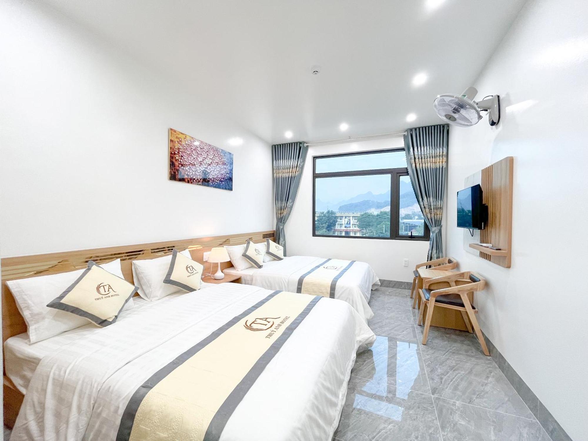 Thuy Anh Hotel Ha Giang Esterno foto